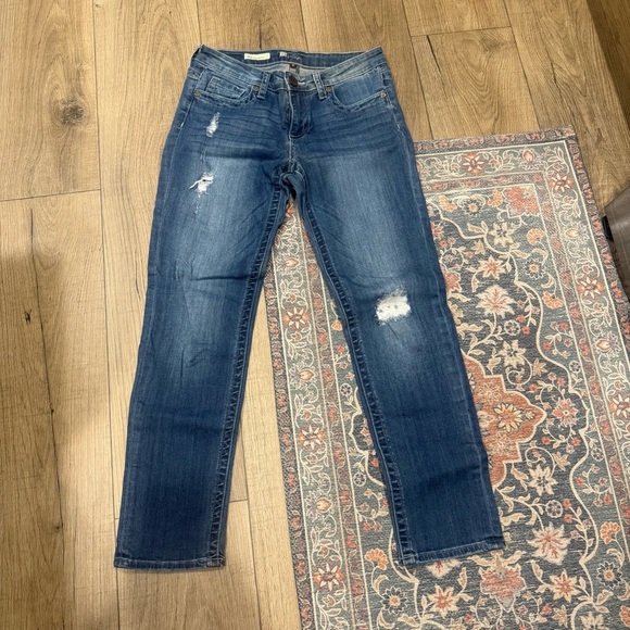 Kut from the Kloth Blue Ankle Straight Leg Distressed Design 4 - Picture 1 of 3